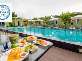 Sky Hip Resort - SHA Certified, hotel in Jomtien Beach
