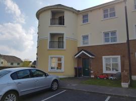 Spacious House in Castlegar Galway, semesterhus i Galway