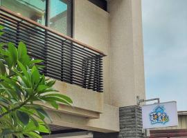 Blue Sky Station Anping Homestay, hotell i Anping