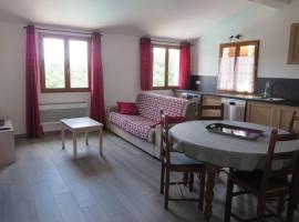 2P entre mer et montagne – apartament w mieście Saint Romani