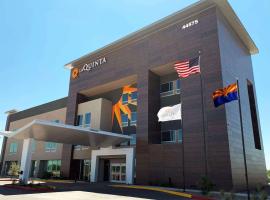 La Quinta Inn & Suites by Wyndham Maricopa Copper Sky, hotel en Maricopa