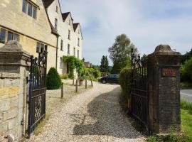 The Coach House and The Stable, apartment in Woodchester