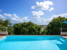 Villa Ti'Kemy avec piscine au sel, Ferienunterkunft in Le Lamentin
