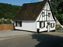 Landhaus Eifel، مكان عطلات للإيجار في Demerath