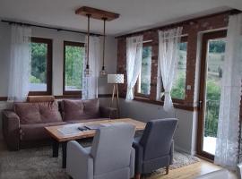 1060 Meet Eat Hike & Tour, holiday home in Plav