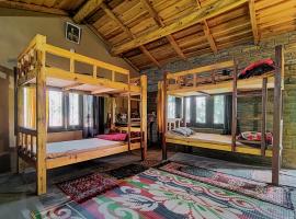 Viesnīca Zen Hostel pilsētā Almora