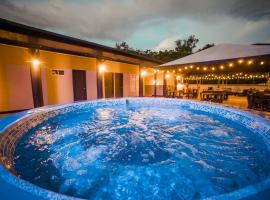 Tik by Bernalo Hotels, hotel a Medellín