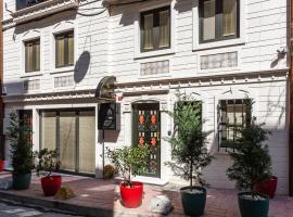 Villa Pera Suite Hotel