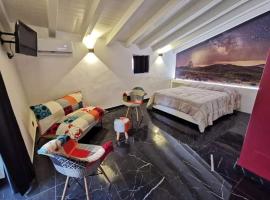 Anteros Luxury Suite, hotel dengan parking di Montalbano Elicona