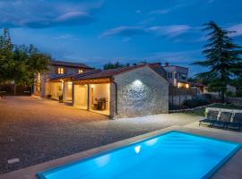 Honey house, Hotel in Jural