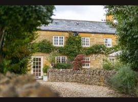 Wisteria Cottage , Pretty Cotswold Cottage close to Chipping Campden, hytte i Weston Subedge
