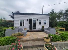Garden Chalet Oranmore, self catering accommodation in Galway