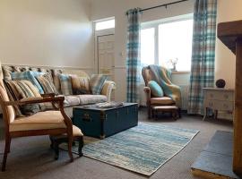 Cosy cottage near Saltburn & Whitby, hotel with parking in Boosbeck
