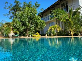 Sapphire Garden Hotel, B&B in Habarana