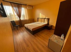 MBM Hotel Yerevan, inn in Yerevan