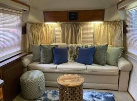 Beautiful Airstream, Beaufort SC-Enjoy the Journey, glamping site in Beaufort