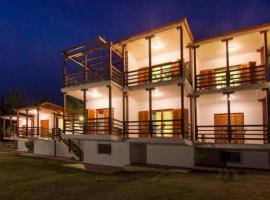 Roxani Country House Resort、マロニアのホテル