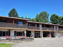 Lakeshore Motel Ice Lake、Iron Riverのホテル