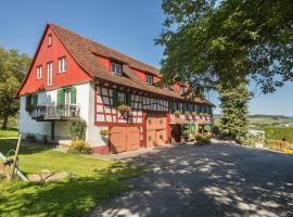 Ferienwohnung Risthof 1, hotell med parkeringsplass i Owingen