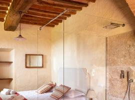 Castello di Bossi, self catering accommodation in Castelnuovo Berardenga