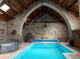 Gîtes la Molière Haute, hotel v destinaci Plaisance