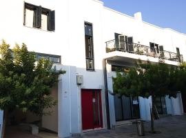 Trianon, hostel in Paphos City