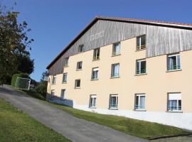 Azureva Club Métabief, hôtel à Métabief