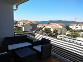 Apartments in Brodarica 4731-4 and 4731-1