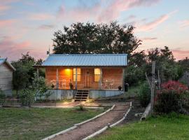 HR Cabin 3- The Little Bear Cabin, hotel a prop de Chisholm Trail Winery, a Fredericksburg