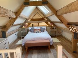 Wyke Cowsheds, B&B in Gillingham