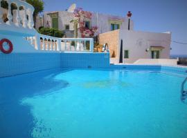 Room in Apartment - Spacious Room in Creta for 3 people, with Ac, Swimming Pool and Nature, hotell i Hersonissos
