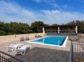 비니스체에 위치한 호텔 Apartments Karen