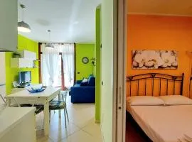 Colors POOL apartment - only family