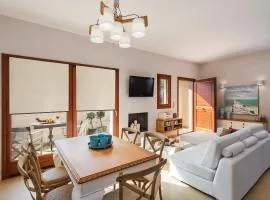 2 Bed House - Sleeps 5 - Pets - Parking - Wifi