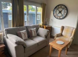 Woodlands Hare Chalet, Bideford Bay Holiday Park, ξενοδοχείο κοντά σε Bucks Mill Devon, Bideford