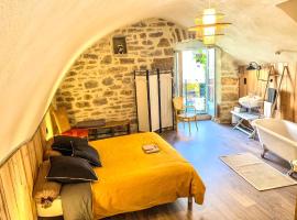 Les Volets Rouges, Bed & Breakfast in Arbois