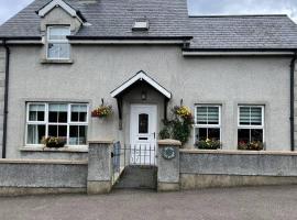 Brae Cottage, Cushendun (Entire Cottage), hótel í Cushendun