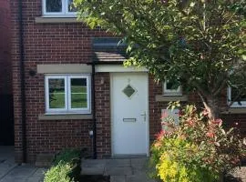 Brockwell - 2 Bed Modern Home, Near City Centre