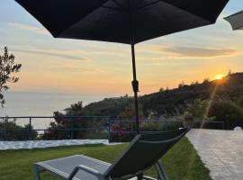 Villa Sunrise, rumah percutian di Agia Paraskevi