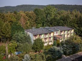 Zielony Las, hotel din Radków