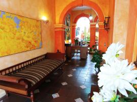 Casa Montalvo Bed & Breakfast, hotel dekat Modern Art Museum, Cuenca