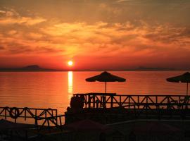 Alkionis Beach Hotel Apartments, hotell i Sfakaki