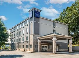Sleep Inn & Suites at Kennesaw State University, hótel í Kennesaw