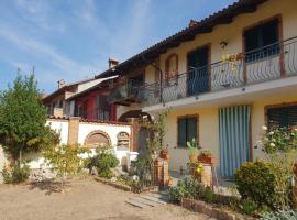 Casa mami, kuća za odmor ili apartman u gradu 'Sommariva del Bosco'