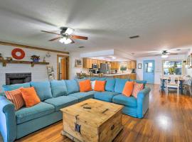 Lakefront Babson Park Escape Pet Friendly!, vacation home in Frostproof