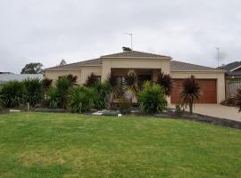 The Haven: Inverloch şehrinde bir otel