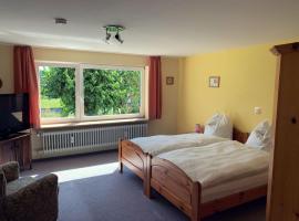 FeWo25-Zimmer-am-Bodensee, hotel with parking in Markdorf
