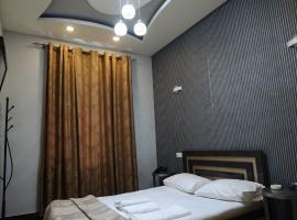 GOLDEN SECONDS Hotel: Erivan, Zvartnots Uluslararası Havaalanı - EVN yakınında bir otel