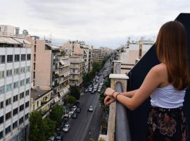 Savoy Hotel, khách sạn ở Piraeus