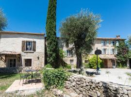 Studio indépendant dans mas provencal, hotel v destinaci Le Rouret